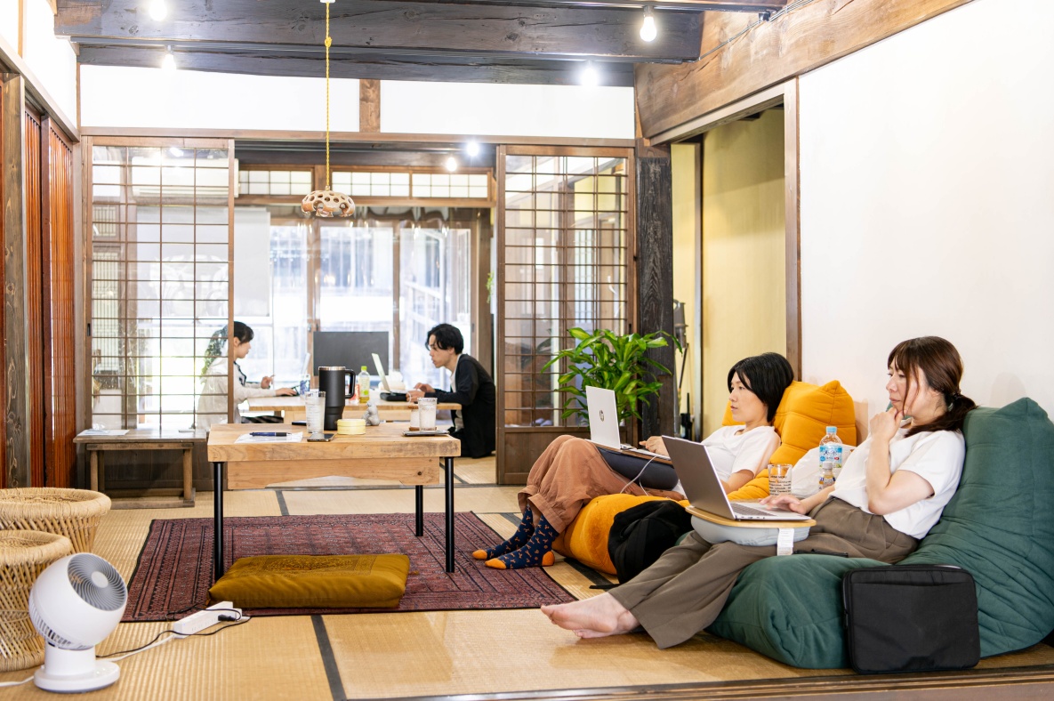 コワーキングスペース 2