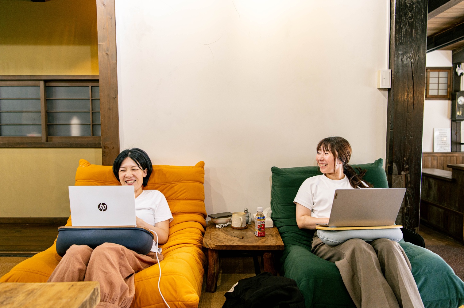 共用スペースで、ふと会話が生まれる